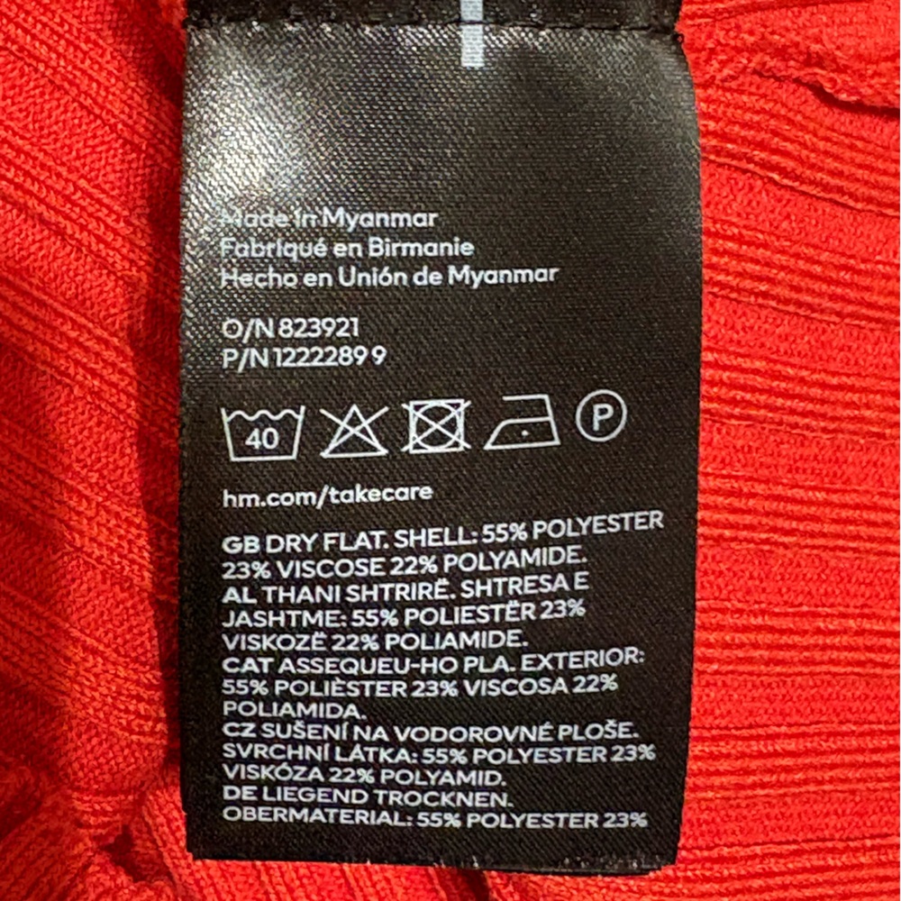 H&M Vibrant Red One-Shoulder Sweater. Size xs. NWT. - Picture 3 of 3